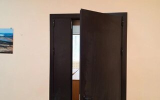 противопожарная дверь для учебной аудитории