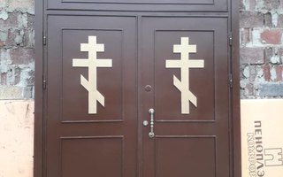 двустворчатая дверь для храма